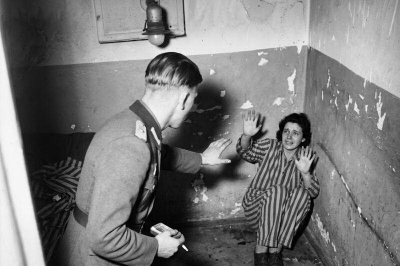 Each German soldier was allowed 7 minutes per day with each French prisoner.