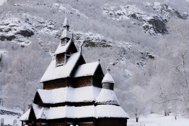 Why Scandinavian Cabins Stayed Warm At -39°F While Modern Homes Freeze