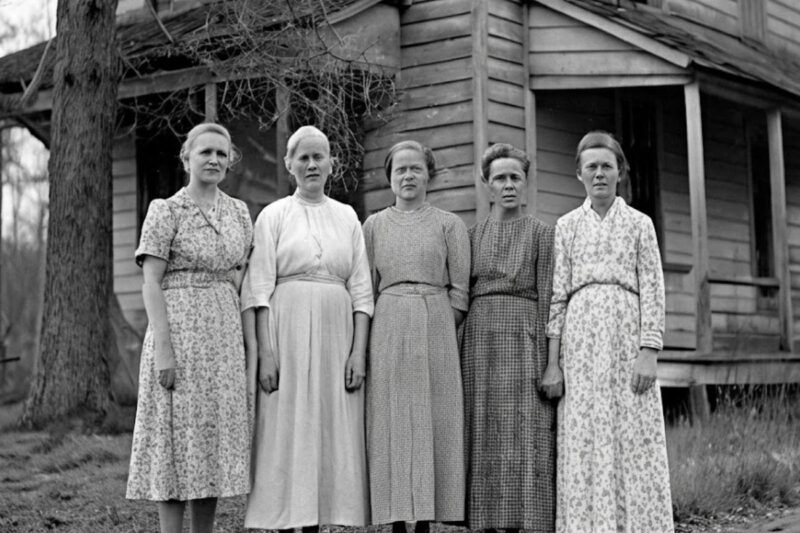 Every Daughter in the Harrow Family Married Her Father — Until One Ran Away at Midnight
